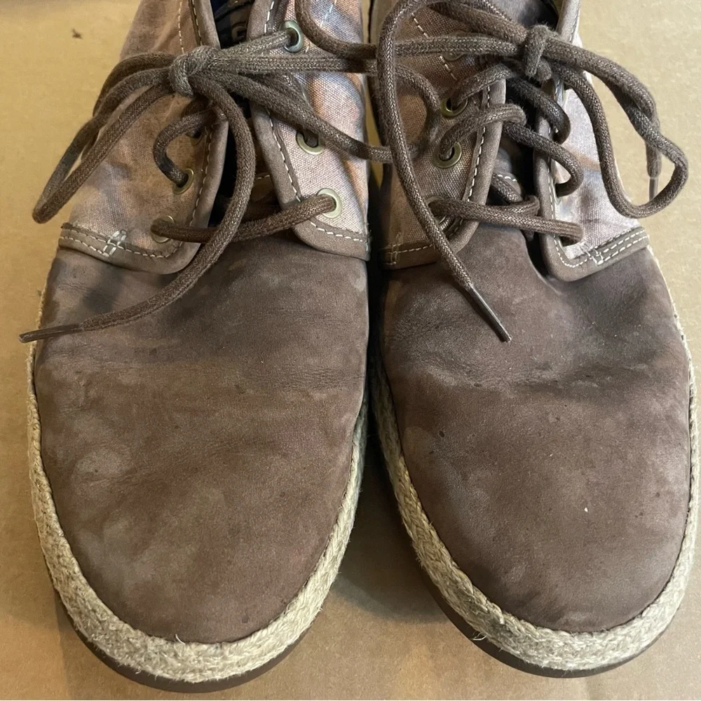 Mens Ugg Australia Cantrell size 9 Brown Suede Canvas Vibram Chukka‎ Boots